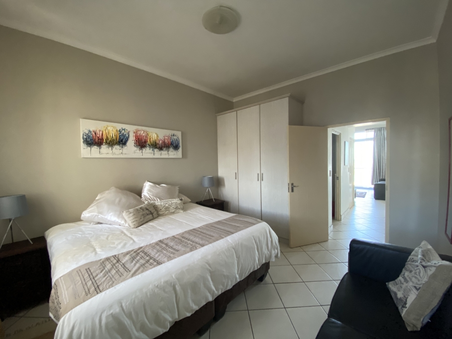 To Let 1 Bedroom Property for Rent in Strand Central Western Cape